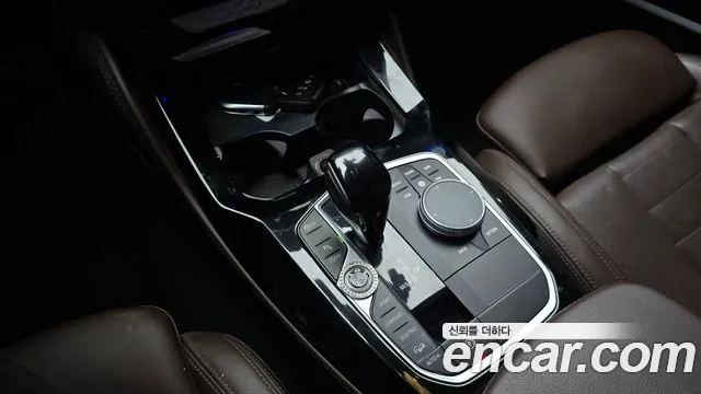 BMW X4 2023 thumb 12
