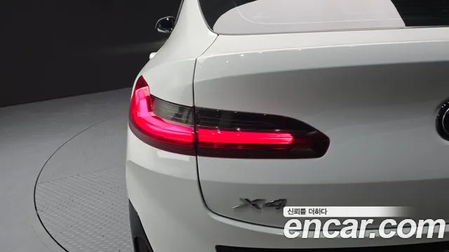 BMW X4 2023 thumb 9