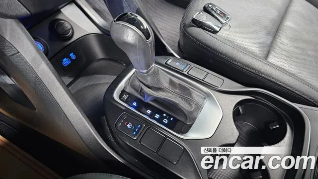 Hyundai Santafe 2015 thumb 12