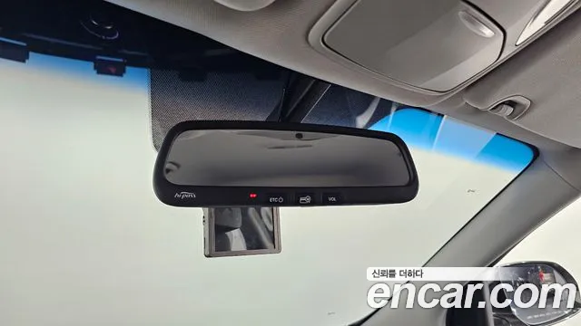 Hyundai Santafe 2015 thumb 9