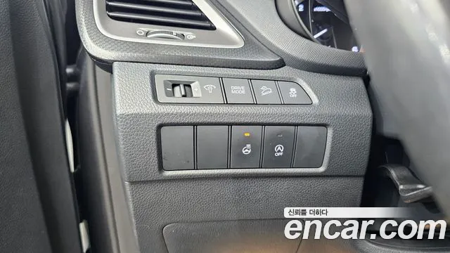 Hyundai Santafe 2015 thumb 10