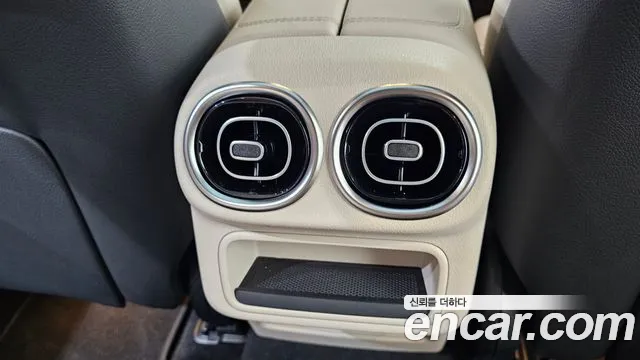 Mercedes-Benz GLC 2025 thumb 10