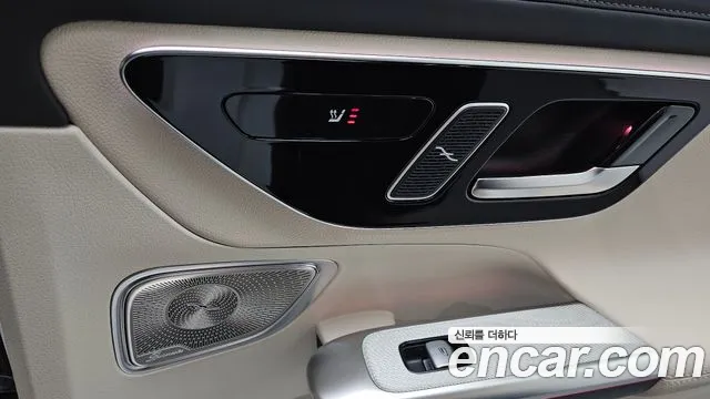 Mercedes-Benz GLC 2025 thumb 11