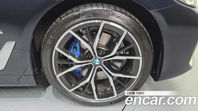BMW 5 серии 2023 thumb 2