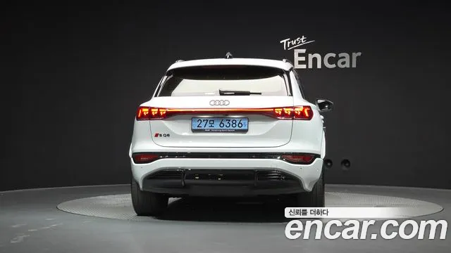 Audi Q6 e-tron 2025 thumb 9