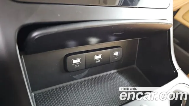 Kia Carnival 2022 thumb 5