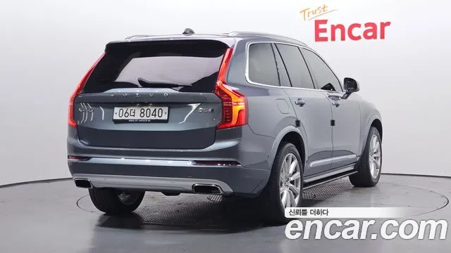Volvo XC90 2018 thumb 7