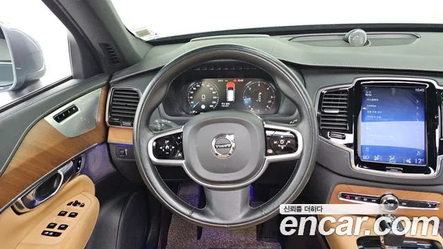 Volvo XC90 2018 thumb 5
