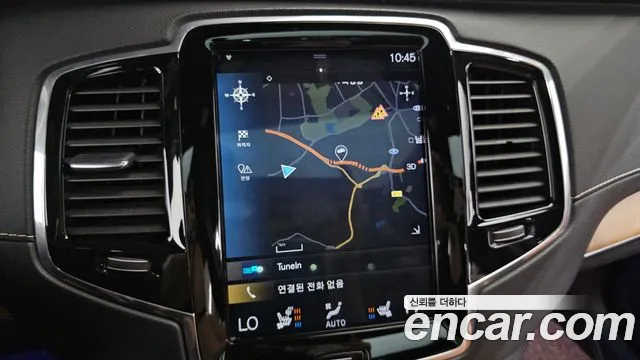 Volvo XC90 2018 thumb 3