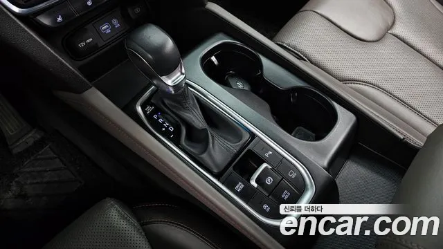 Hyundai Santa Fe 2019 thumb 9