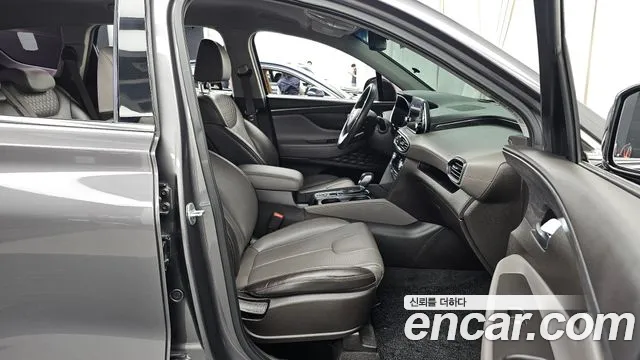 Hyundai Santa Fe 2019 thumb 4