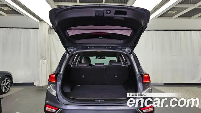 Hyundai Santa Fe 2019 thumb 2