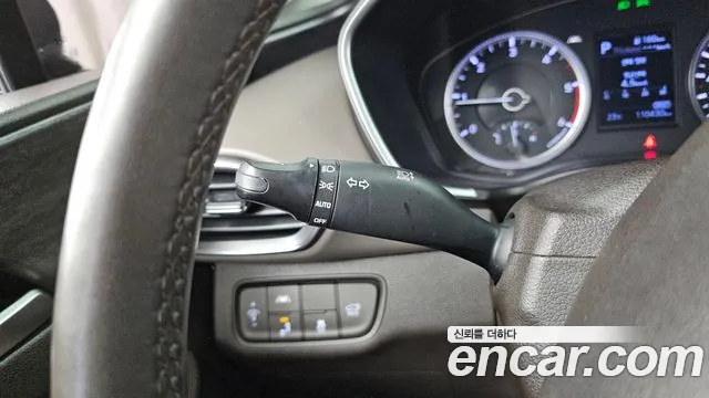 Hyundai Santa Fe 2019 thumb 11