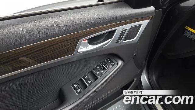 Genesis G80 2018 thumb 4