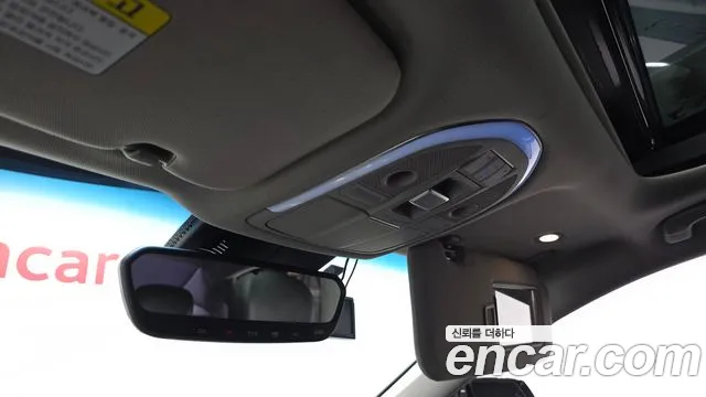 Genesis G80 2018 thumb 3