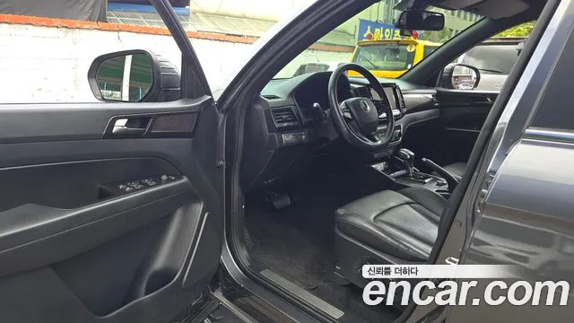 KGM Rexton 2020 thumb 9