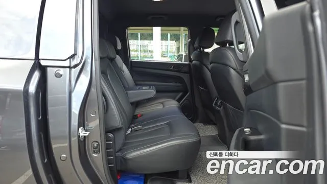 KGM Rexton 2020 thumb 12