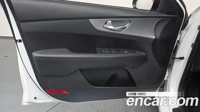 Kia K3 2022 thumb 8