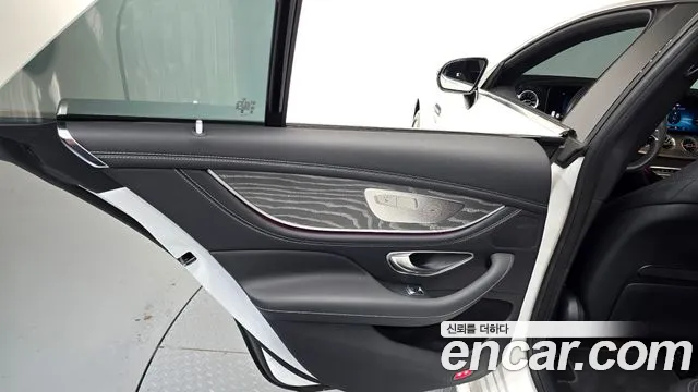 Mercedes-Benz AMG GT 2024 thumb 8