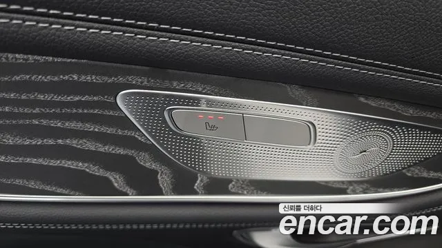 Mercedes-Benz AMG GT 2024 thumb 3