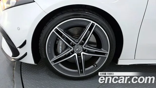 Mercedes-Benz A-Class 2021 thumb 6