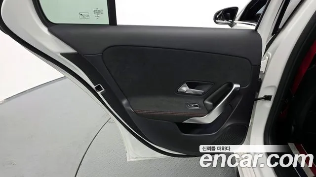Mercedes-Benz A-Class 2021 thumb 3