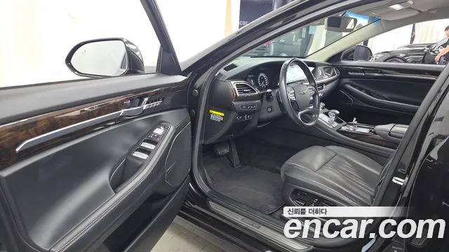 Genesis G90 2018 thumb 11