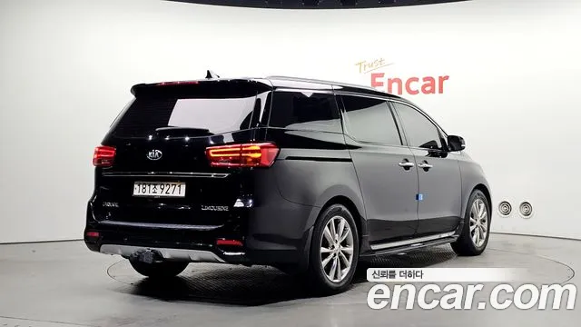 Kia Carnival 2019 thumb 2