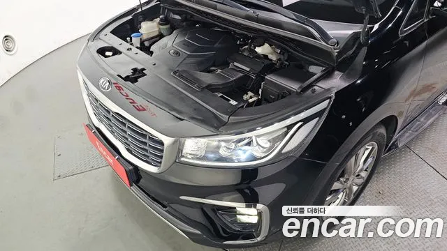Kia Carnival 2019 thumb 6