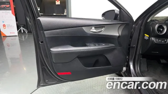 Kia K3 2019 thumb 3
