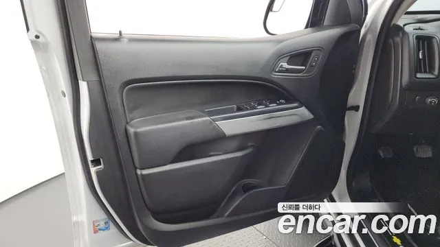 Chevrolet Colorado 2019 thumb 12