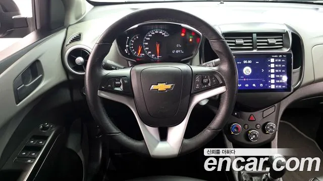 Chevrolet Aveo 2016 thumb 9