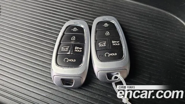 Hyundai Staria 2022 thumb 5
