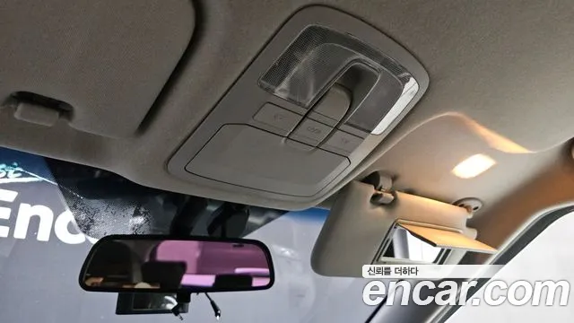 KGM TIBOLI 2018 thumb 12
