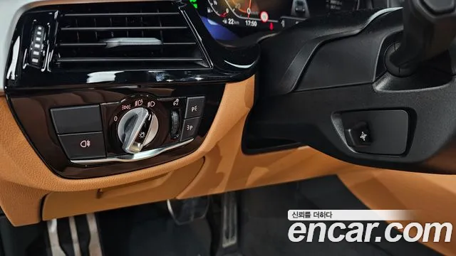 BMW 5 серии 2022 thumb 3