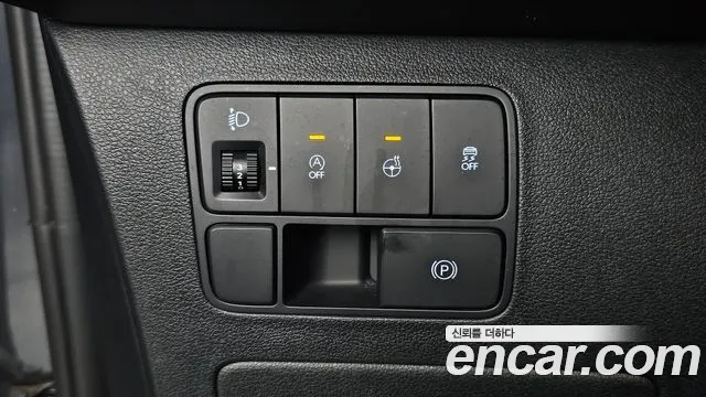 Hyundai Staria 2022 thumb 12