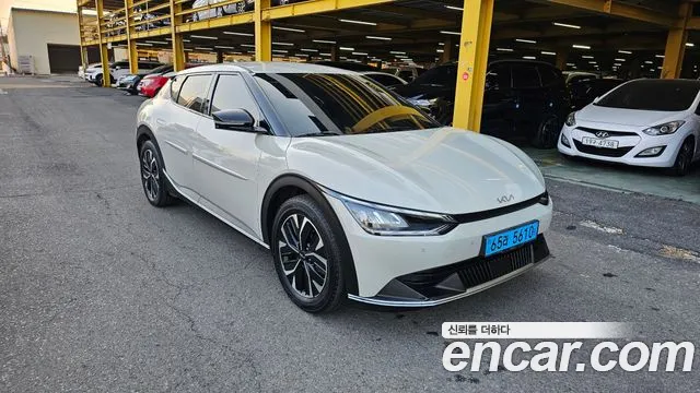 Kia EV6 2023 thumb 10