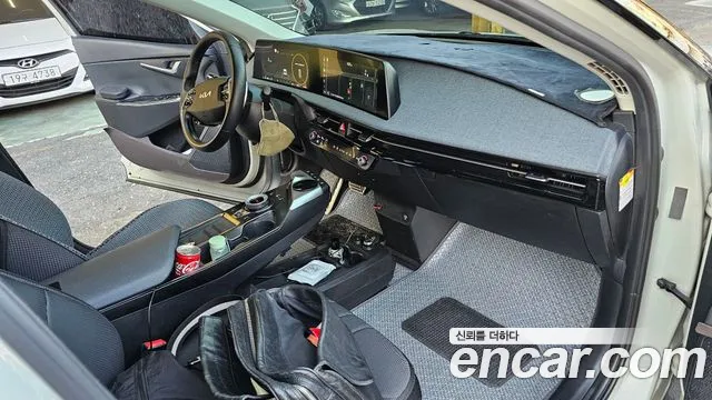 Kia EV6 2023 thumb 7