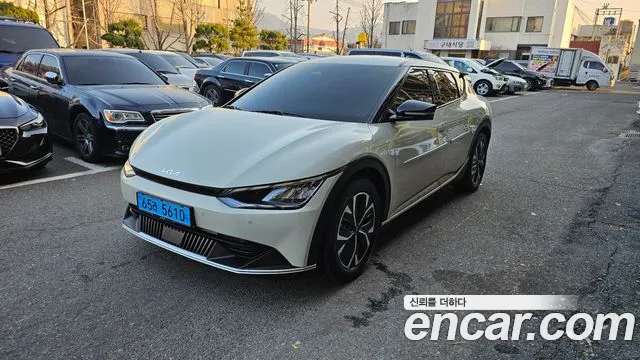 Kia EV6 2023 thumb 12