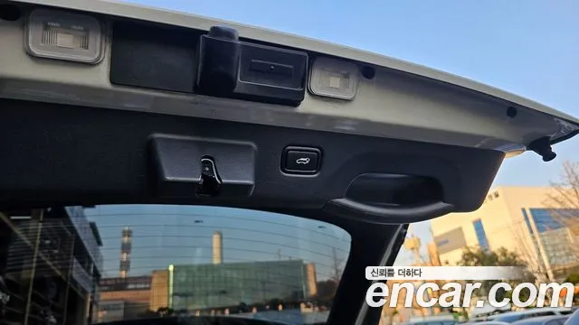 Kia EV6 2023 thumb 8