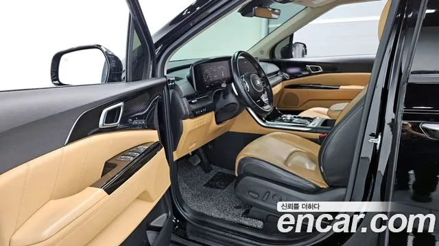 Kia Carnival 2021 thumb 11