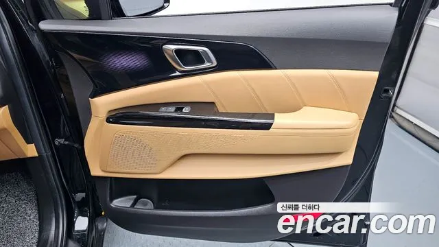 Kia Carnival 2021 thumb 12