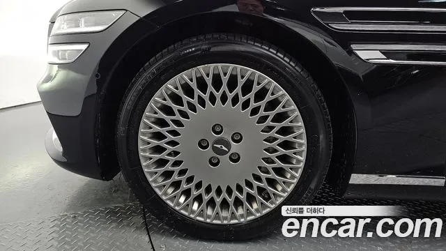 Genesis G80 2023 thumb 2