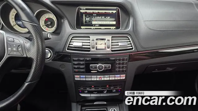 Mercedes-Benz E-Class 2014 thumb 2