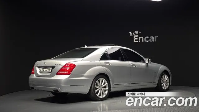 Mercedes-Benz S-Class 2012 thumb 5