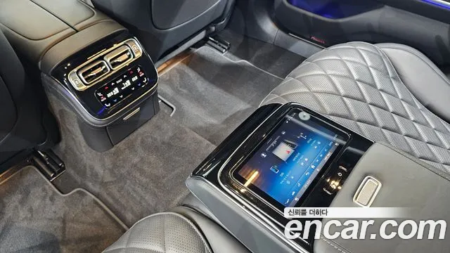 Mercedes-Benz S-Class 2023 thumb 6