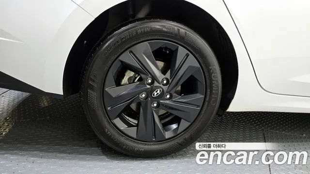 Hyundai Elantra 2022 thumb 8