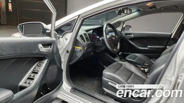Kia K3 2014 thumb 11