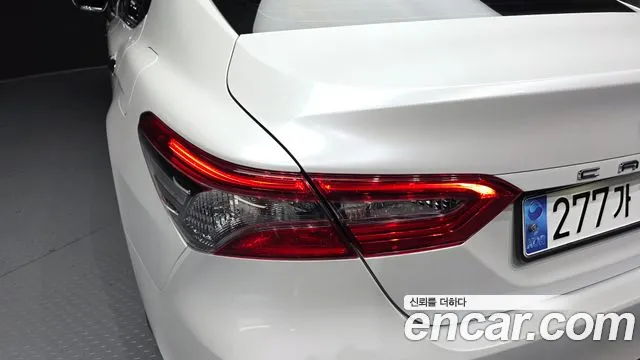 Toyota Camry 2024 thumb 5