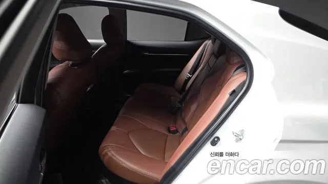 Toyota Camry 2024 thumb 11